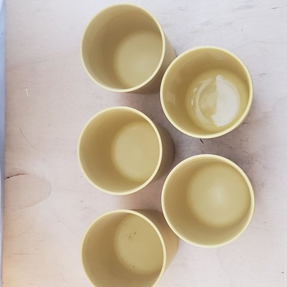 Vintage Tupperware Juice Cups 6oz Set of 5 Golden Rod 1251 Series F - Picture 2 of 4
